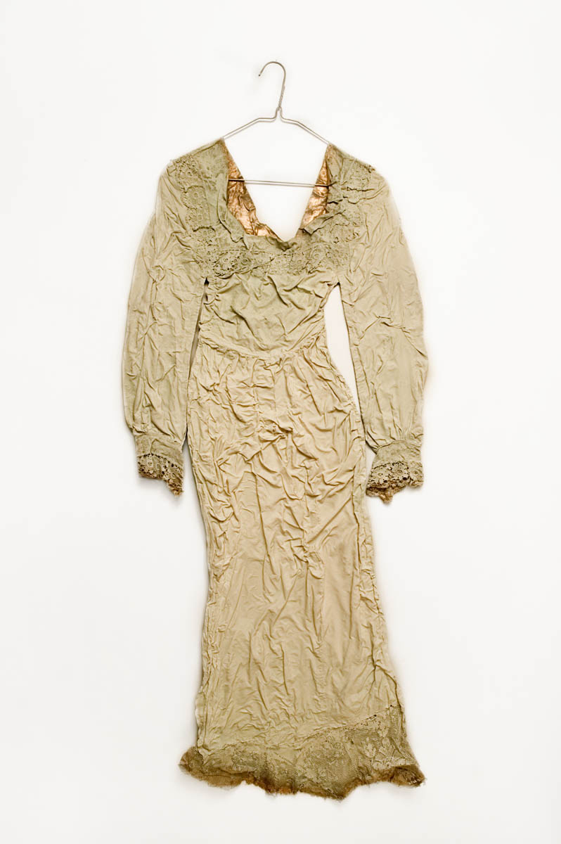 Soie encollée / Pasted silk ( 2004) 140 cm x 58